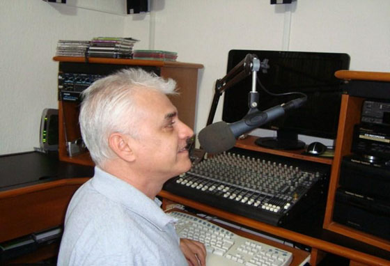 Radio Ayer