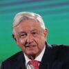 AMLO Festeja y la gente marcha